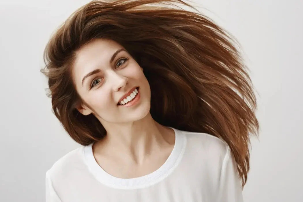 Can Gold Shampoo Improve Hair Strength? Everything You Need to Know HELI Cosmetics